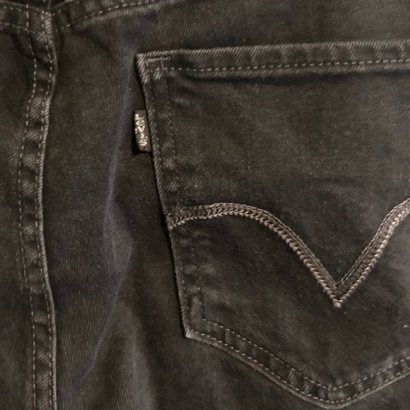 Levi’s Mid Rise Skinny - Picture 5 of 7